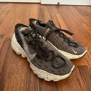 Nike Space Hippie 04